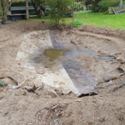 2- Empreinte du bassin avant pose du papier goudron et stratification polyester