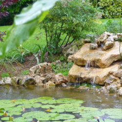 6- Zone cascade avec pierres polyester JCB