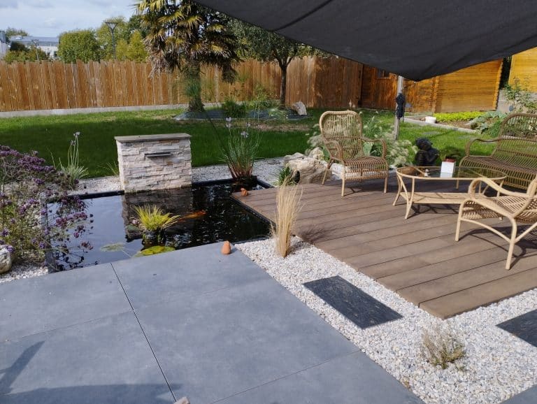 Final bassin sur mesure JCB AQUATIQUE avec cascade